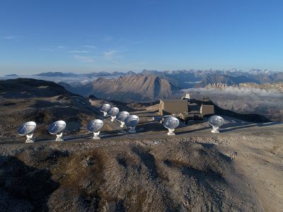 Noema, le radiotéléscope surpuissant du plateau de Bure © Wikimedia Commons