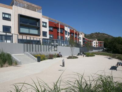 Seyssins : grève à la Clinique du Dauphiné contre le mode de management et pour une hausse des salaires