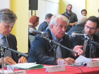 Renzo Sulli, maire d'Echirolles et vice-président délégué à la politique de la ville et à la rénovation urbaine lors de la conférence de presse des financeurs et partenaires du nouveau programme national de renouvellement urbain de la Métropole de Grenoble (NPNRU), jeudi 4 octobre © Séverine Cattiaux - Place Gre'net