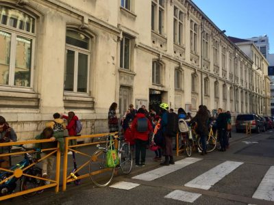 Sortie des enfants à l'école primaire Jean Jaurès, février 2020 © Ambre Croset