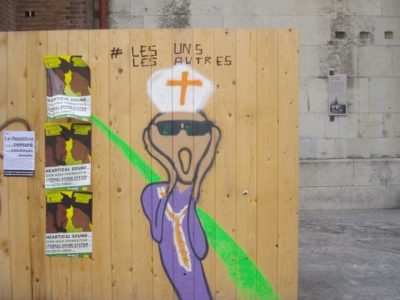 Actes antireligieux en Isère: le refus de la préfecture de donner la liste exacte des faits recensés