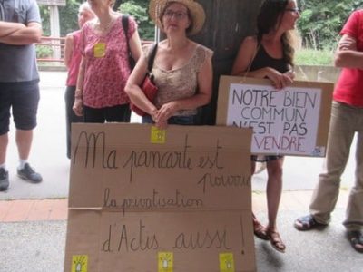 Fusion actis manifestation UNE