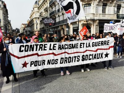 Manifestation « contre les idées d'extrême droite » le samedi 12 février 2022 à Grenoble. © Joël Kermabon - Place Gre'net