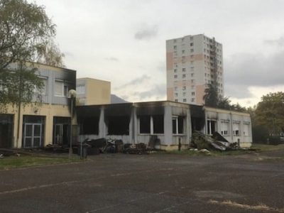 L'incendie qui a détruit les locaux de la police municipale de Pont-de-Claix est-il fortuit ? Depuis quelques mois, les faits de violence se multiplient.