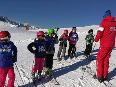 Le comité Isère de la Fédération sportive et gymnique du travail (FSGT) a créé son activité ski après les championnats de France FSGT qu'il avait organisés en 2013. © FSGT 38