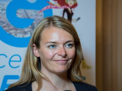 La députée Élodie Jacquier-Laforge défend la "banque des parrainages"... mais parraine déjà Emmanuel Macron