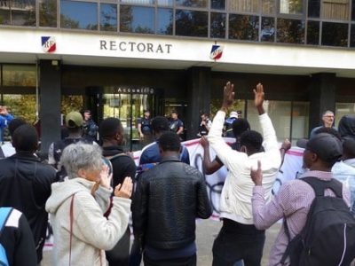Manifestation jeunes majeurs etrangers grenoble 10 octobre 2019 (UNE