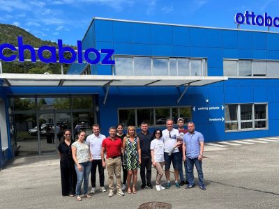 Prothèses: le centre de rééducation Superhumans de Lviv partenaire du site Ottobock de Seyssinet-Pariset
