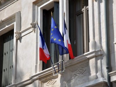 La nouvelle carte d'identité "modernisée" déployée en Isère depuis la fin du mois de juin