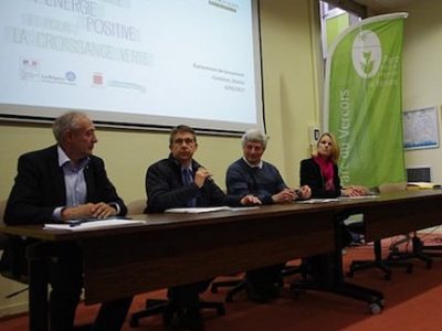 Présentation des orientations 2017-2020 du TEpos-CV du PNR du Vercors et de la Métropole, à Fontaine le 4 mai 2017, en présence de Jean-Paul Trovero, maire de Fontaine, Christophe Ferrari, président de Grenoble-Alpes Métropole, Jacques Adenot président du PNR du Vercors, et Virginie Pfanner conseillère régionale Auvergne Rhône-Alpes. © Albéric Marzullo - Place Gre'net