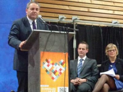 Xavier Bertrand à Échirolles pour soutenir Magalie Vicente et sa liste UMP UDI et société civile face à Renzo Sulli pour les municipales 2014 dans l'agglomération de Grenoble