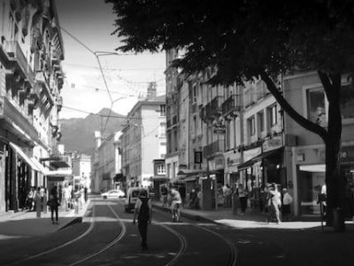 Une rue de Grenoble. DR
