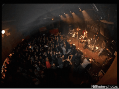 Les salles de concerts du quartier Chorier-Berriat sont autorisées à ouvrir tardivement jusqu'à la mi-janvier. © Niflheim-photos