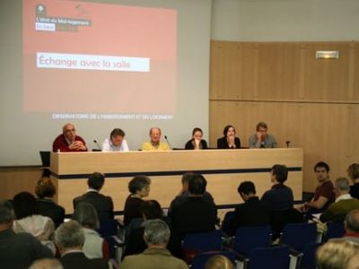 Un toit pour tous et la Fondation Abbé Pierre organisent une série de conférences pour leur présentation 2018 de l'état du mal-logement en Isère.