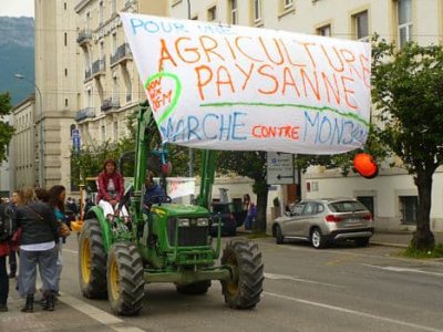 Marche contre Monsanto à Grenoble le 24 mai 2015. © Delphine Chappaz - placegrenet.fr