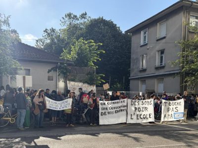 Les parents d'élèves de l'école Ampère ont organisé une « fermeture symbolique » de l'établissement scolaire, © Parents d'élèves Ampère