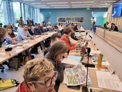 Le groupe d'opposition Réconcilier Grenoble demande la présidence de la commission des finances, promise au LFI Allan Brunon