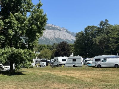 gens-du-voyage-caravanes-campus-uga-juillet-2026-maureendufournet1