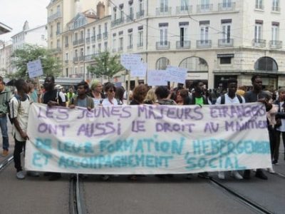 manif jeunes majeurs etrangers 11 septembre 2019 UNE
