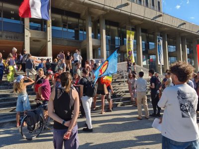 Les collectifs des écoles occupées de Grenoble accuse la Ville de menaces de dépôts de plainte en cas de nouvelles occupations
