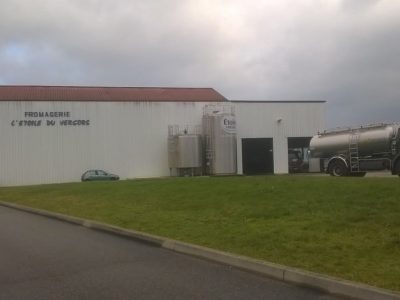 Le rejet des effluents d'une usine de Lactalis dans l'Isère continue, sur fond de bras de fer, de promesses ministérielles et de décisions de Justice.Fromagerie Étoile du Vercors