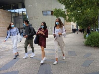 Les écologistes d'Auvergne-Rhône-Alpes dévoilent leur "plan d'urgence pour la jeunesse"